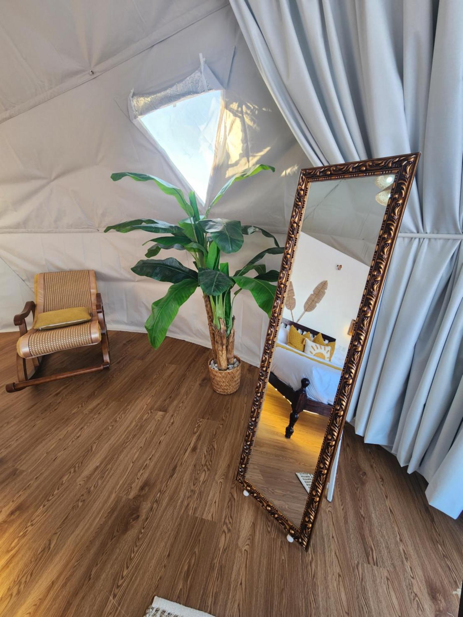 Bubbles Domes Private Cmp Hotell Al Wāşil Rum bild