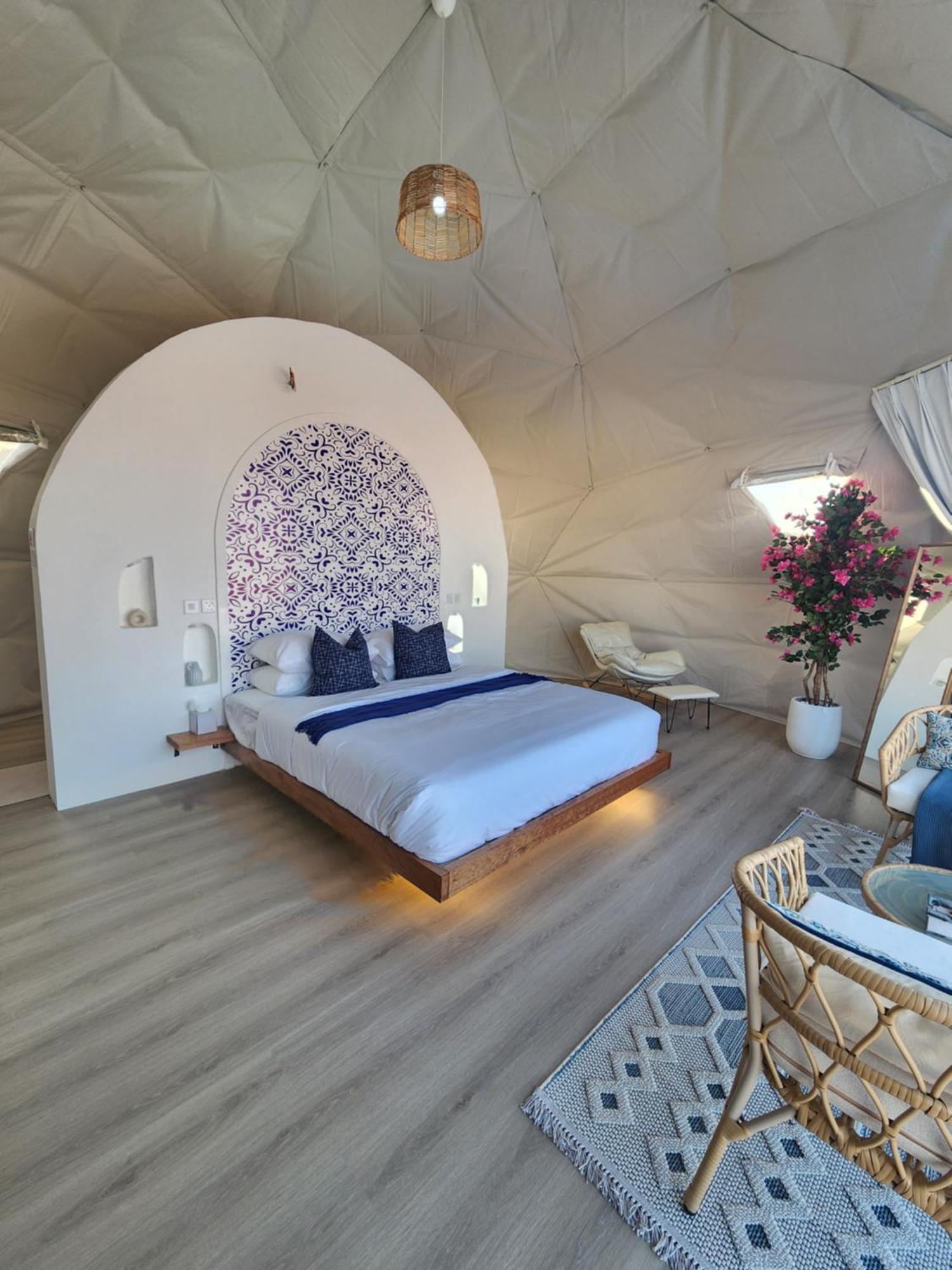 Bubbles Domes Private Cmp Hotell Al Wāşil Exteriör bild