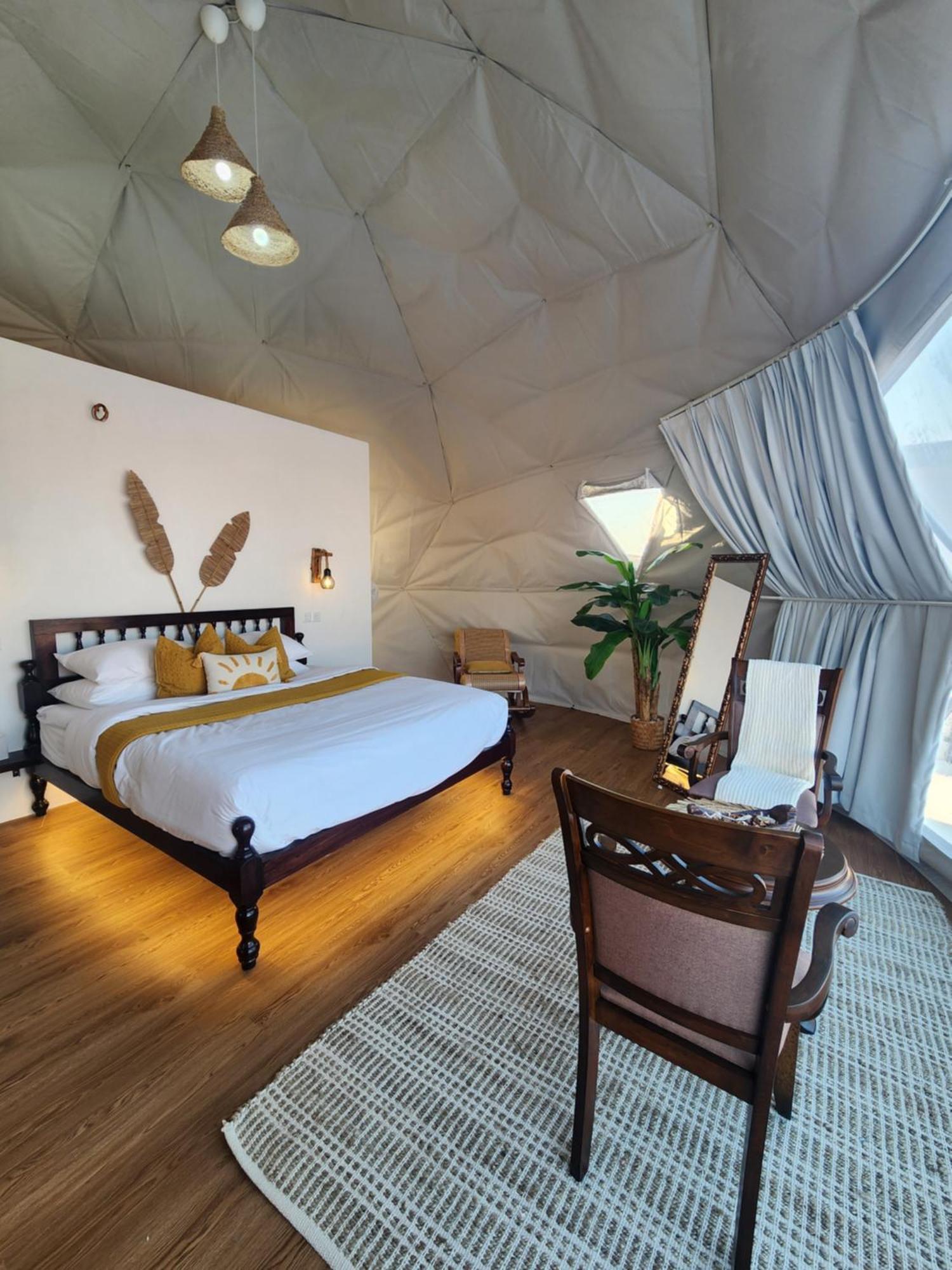Bubbles Domes Private Cmp Hotell Al Wāşil Rum bild
